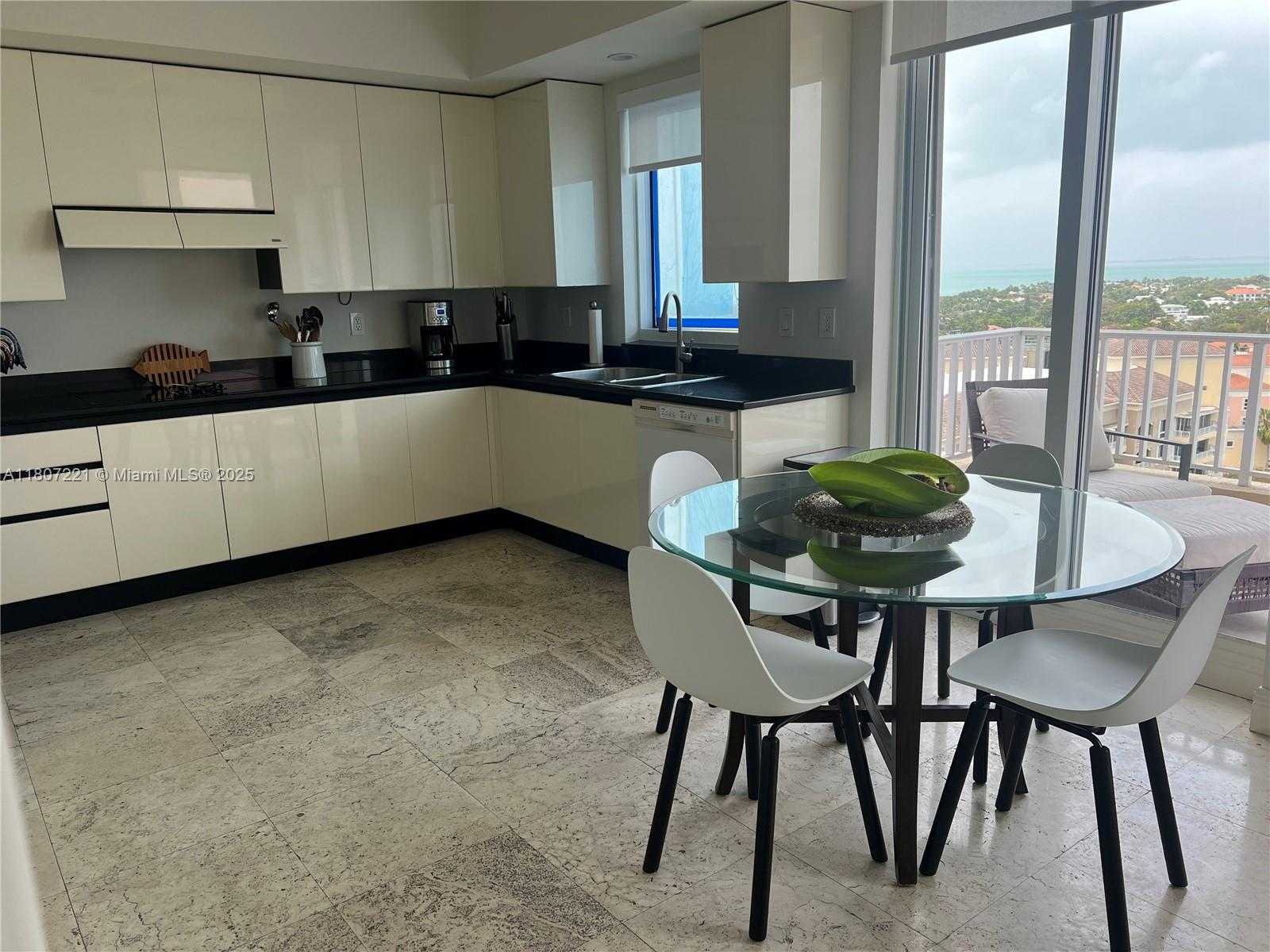 Small Image of 785 CRANDON BL #1404, Key Biscayne Number 7