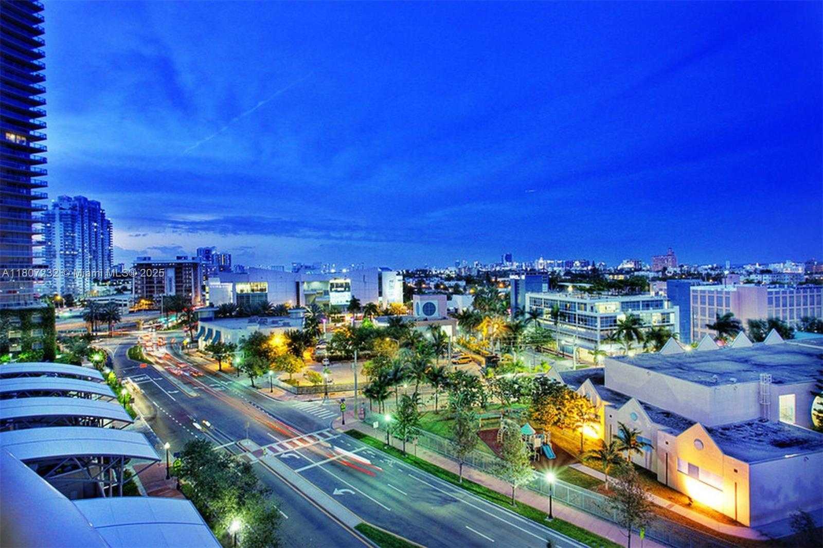 Small Image of 400 ALTON RD #811, Miami Beach Number 13
