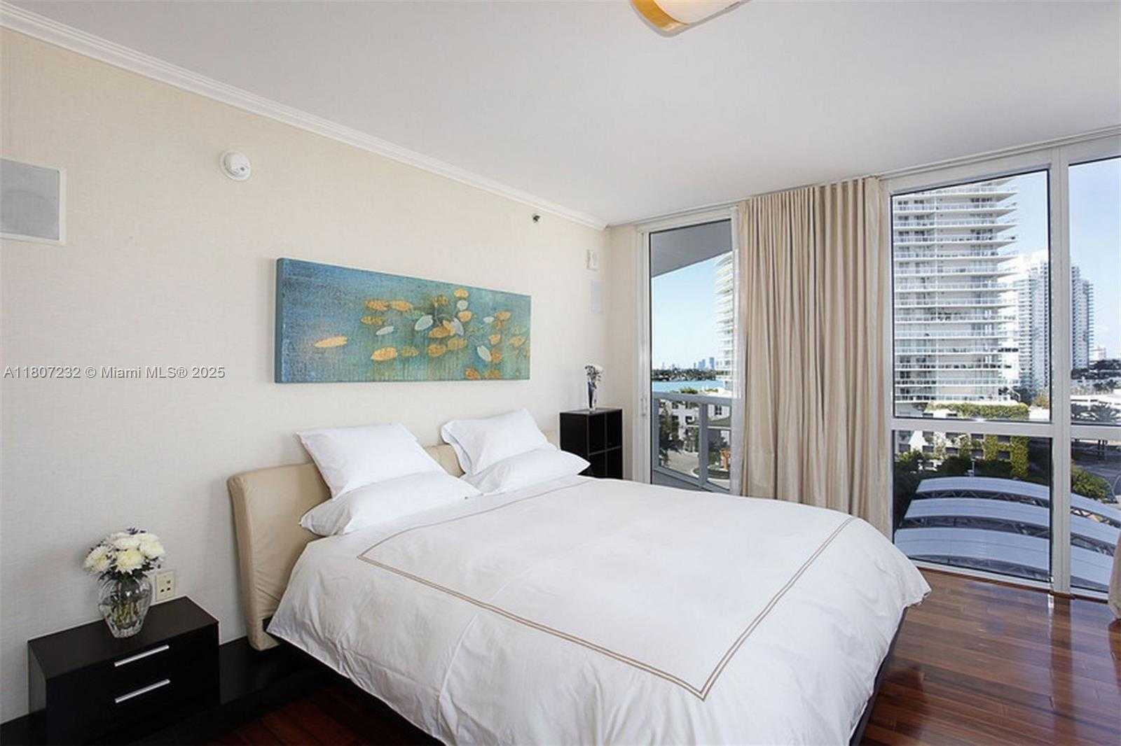 Small Image of 400 ALTON RD #811, Miami Beach Number 19