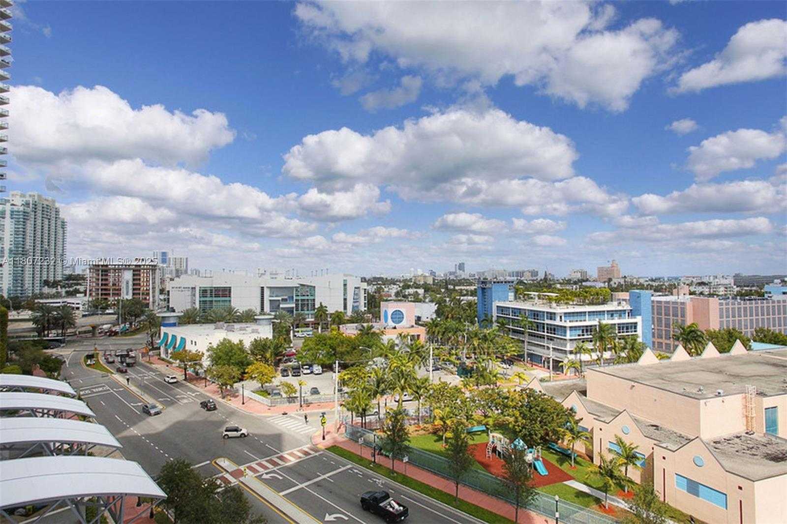 Small Image of 400 ALTON RD #811, Miami Beach Number 25