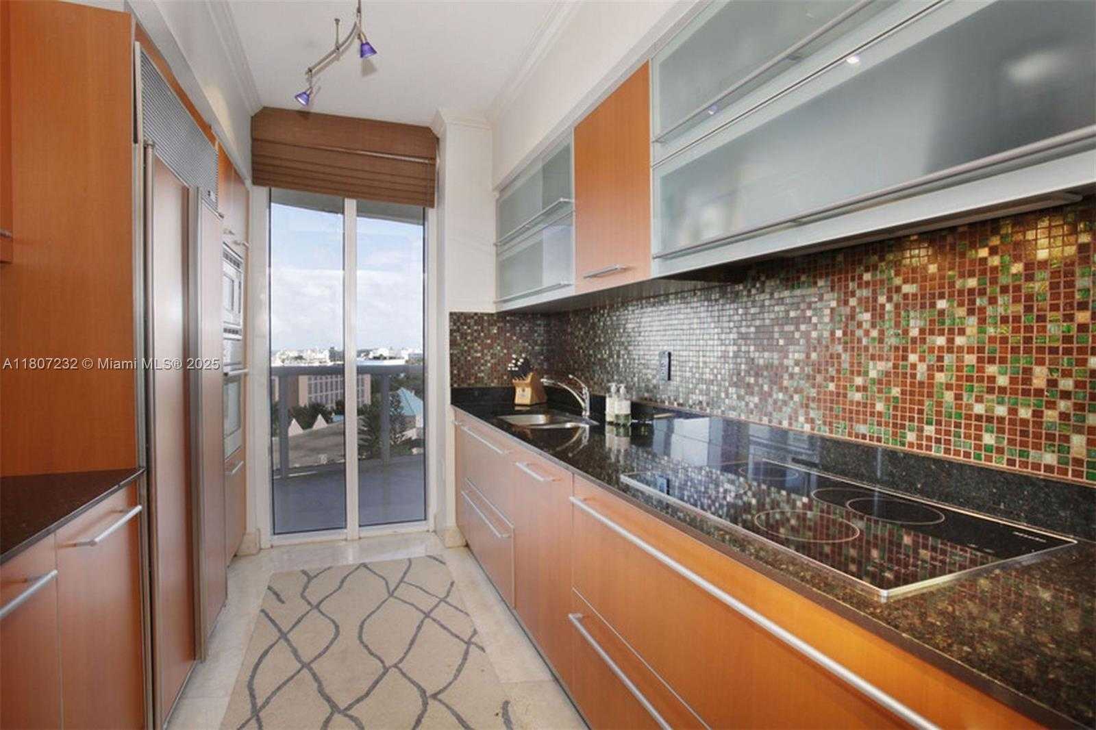 Small Image of 400 ALTON RD #811, Miami Beach Number 6