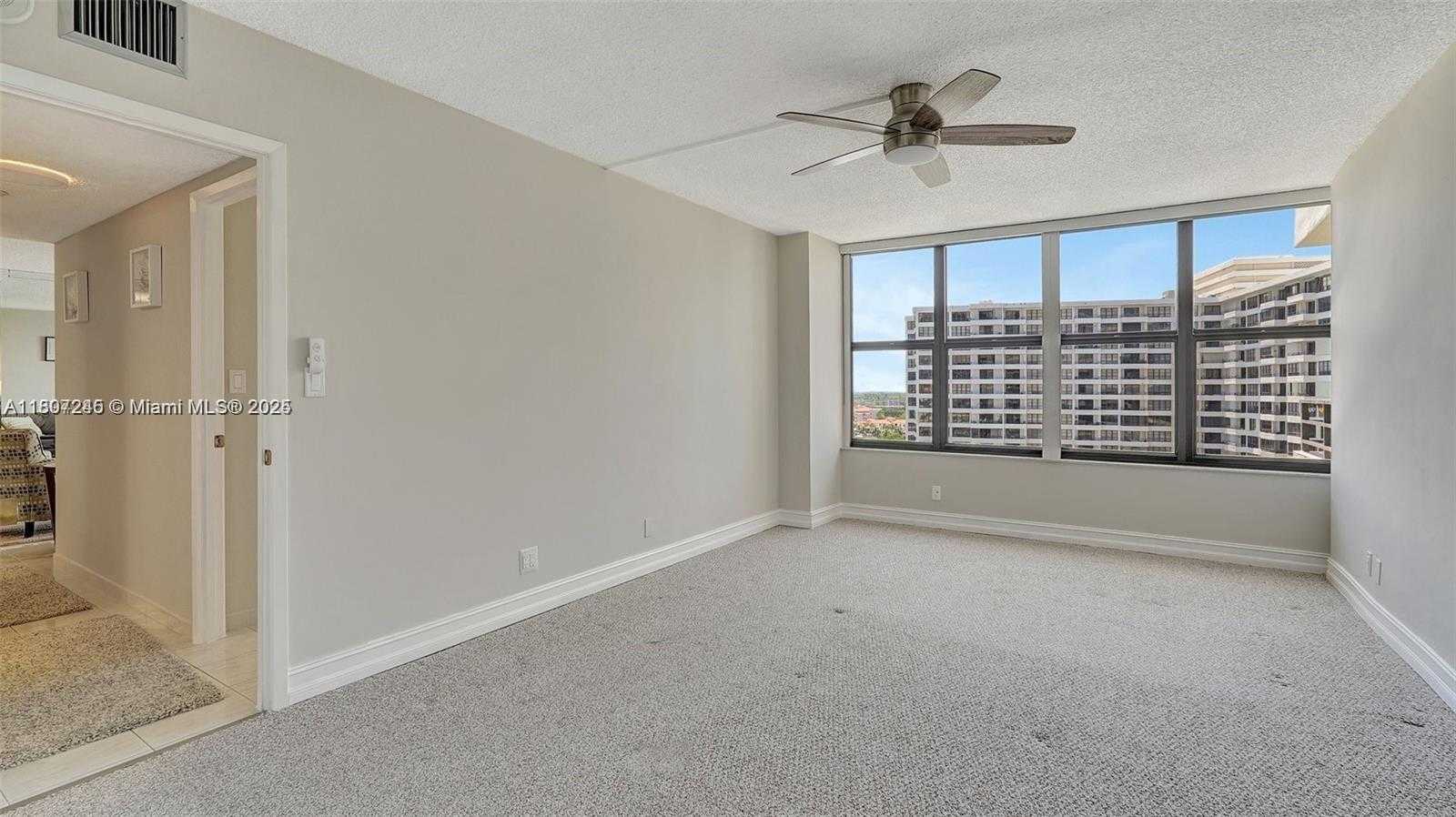 Small Image of 2500 PARKVIEW DR #1520, Hallandale Beach Number 10