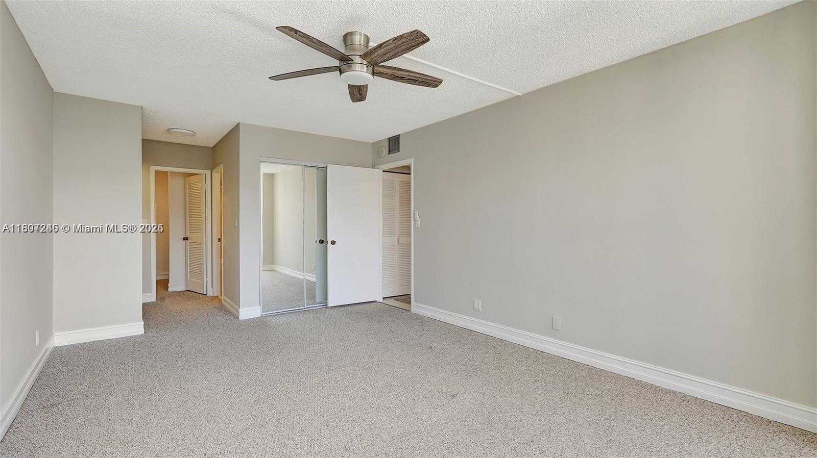 Small Image of 2500 PARKVIEW DR #1520, Hallandale Beach Number 11