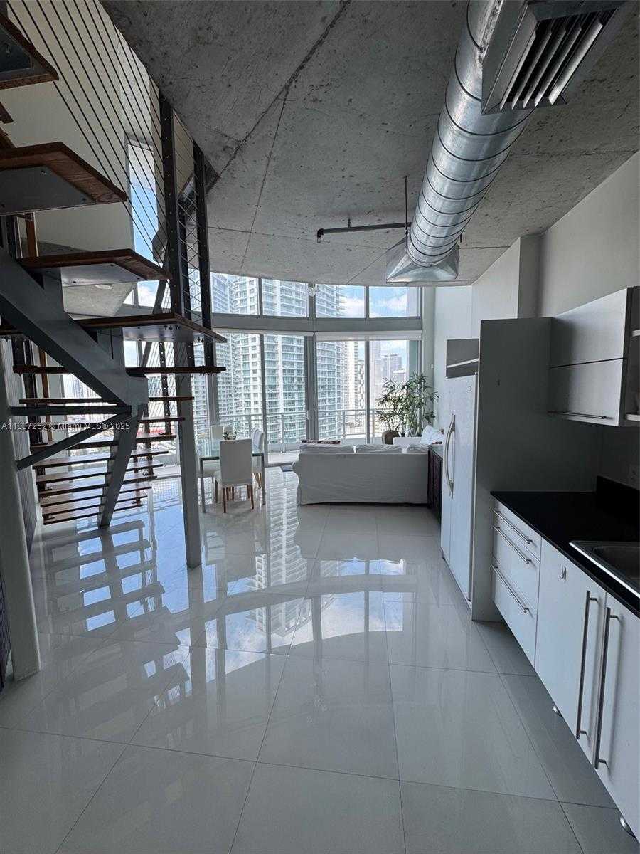 Small Image of 690 SOUTH WEST 1ST CT #2301, Miami Number 12