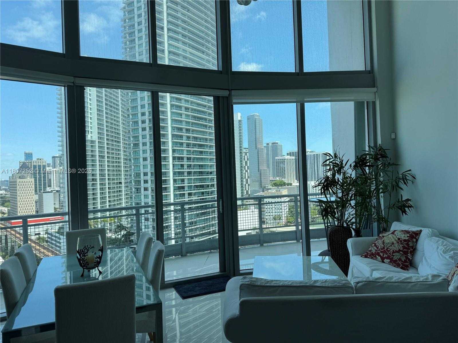 Small Image of 690 SOUTH WEST 1ST CT #2301, Miami Number 18