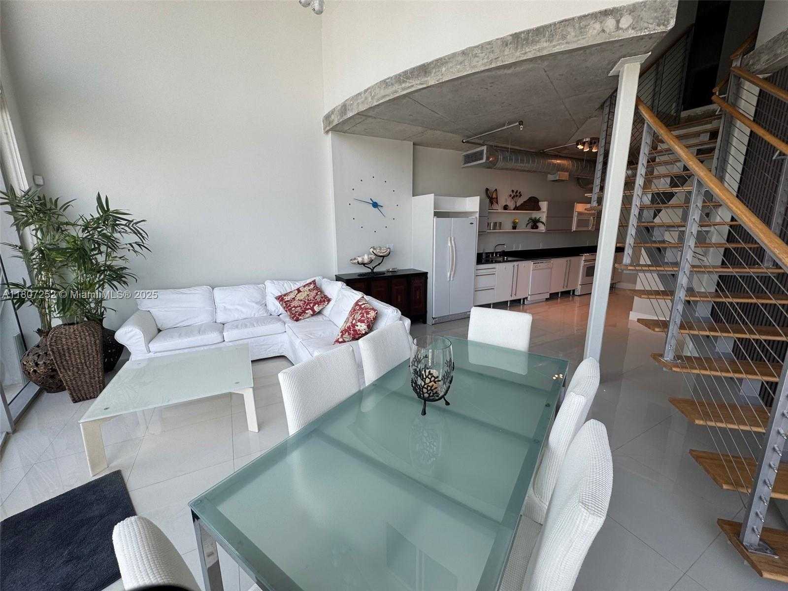 Small Image of 690 SOUTH WEST 1ST CT #2301, Miami Number 2
