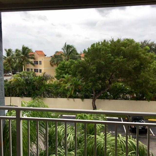 Small Image of 18830 NORTH WEST 57TH AVE #301, Hialeah Number 10