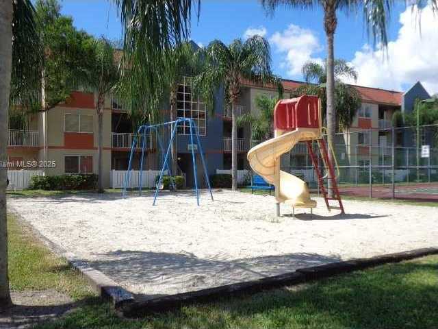 Small Image of 18830 NORTH WEST 57TH AVE #301, Hialeah Number 19