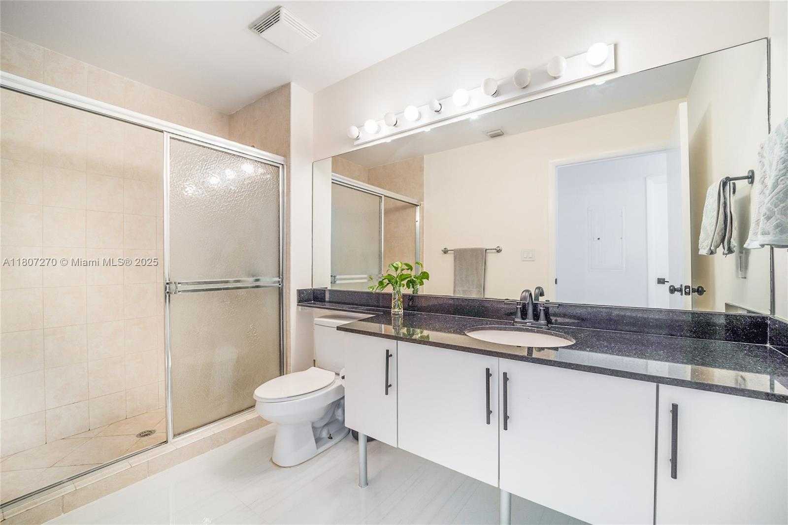 Small Image of 31 SOUTH EAST 5TH ST #3419, Miami Number 13