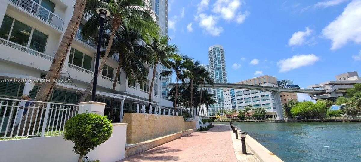 Small Image of 31 SOUTH EAST 5TH ST #3419, Miami Number 24
