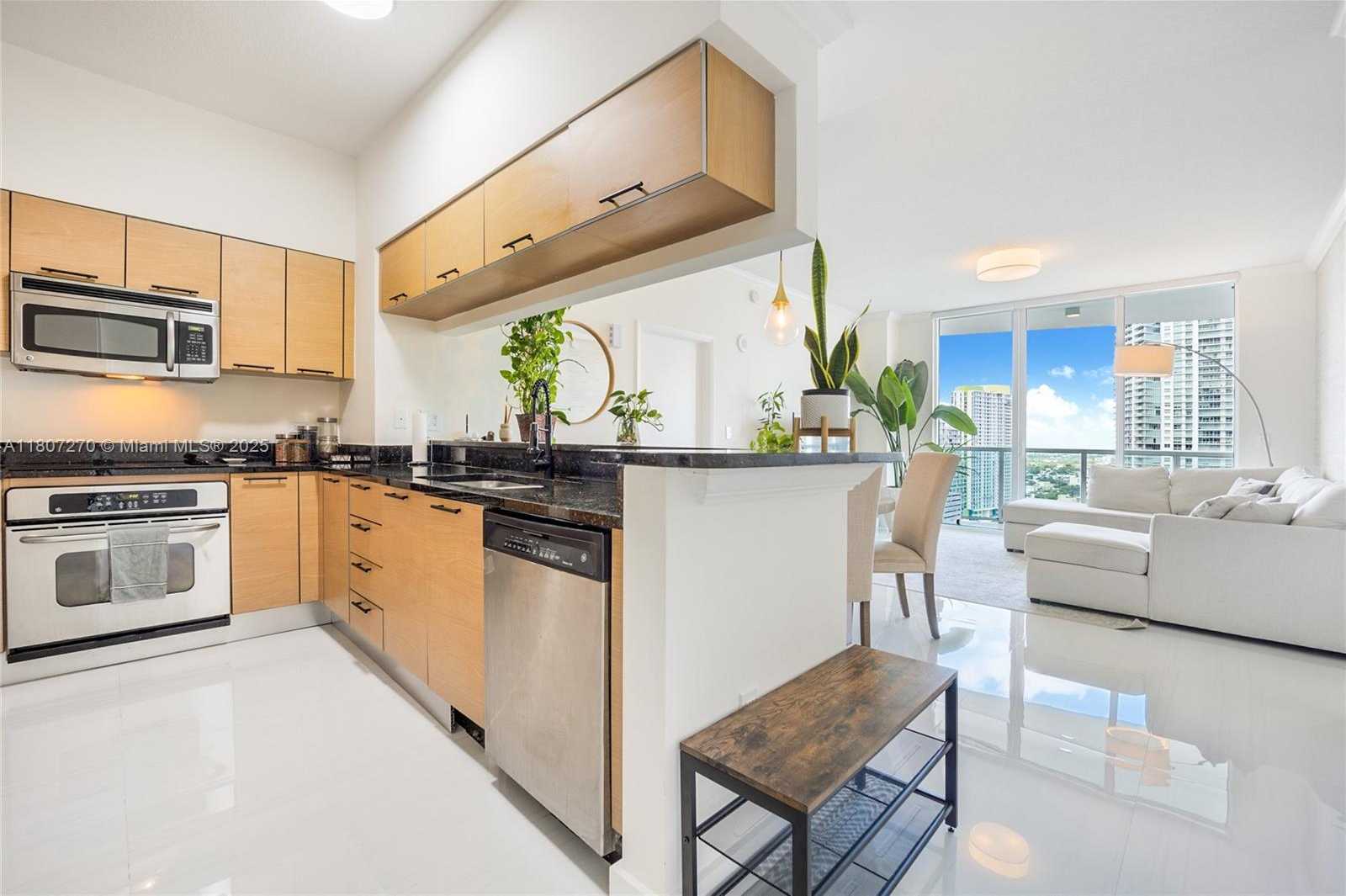 Small Image of 31 SOUTH EAST 5TH ST #3419, Miami Number 5