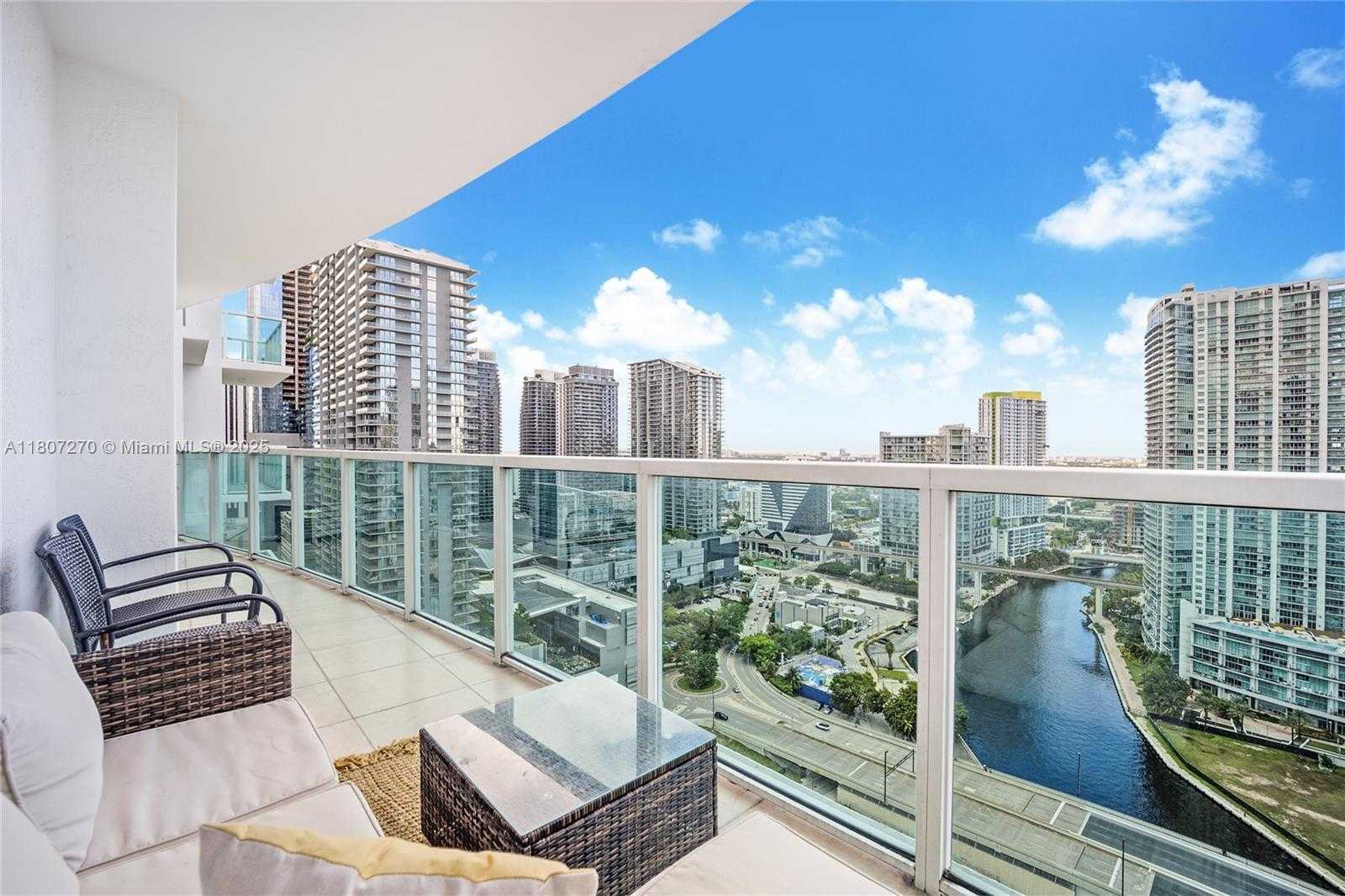 Small Image of 31 SOUTH EAST 5TH ST #3419, Miami Number 7