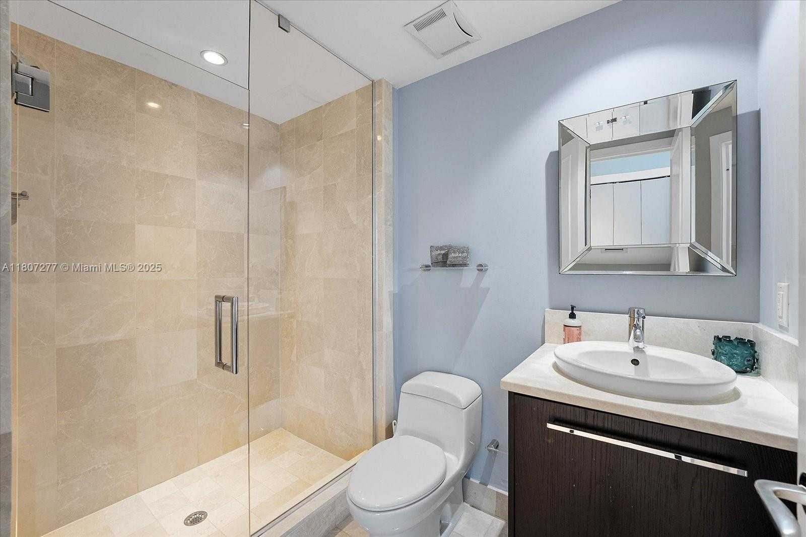 Small Image of 17121 COLLINS AVE #1005, Sunny Isles Beach Number 17
