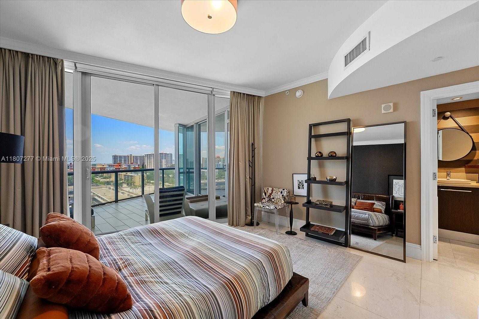 Small Image of 17121 COLLINS AVE #1005, Sunny Isles Beach Number 20