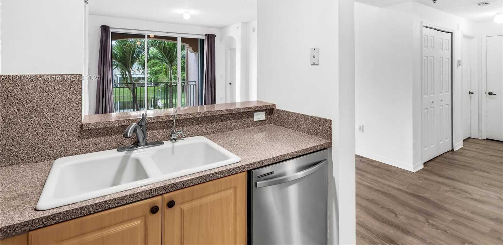 Small Image of 6700 NORTH WEST 114TH AVE #925, Doral Number 10