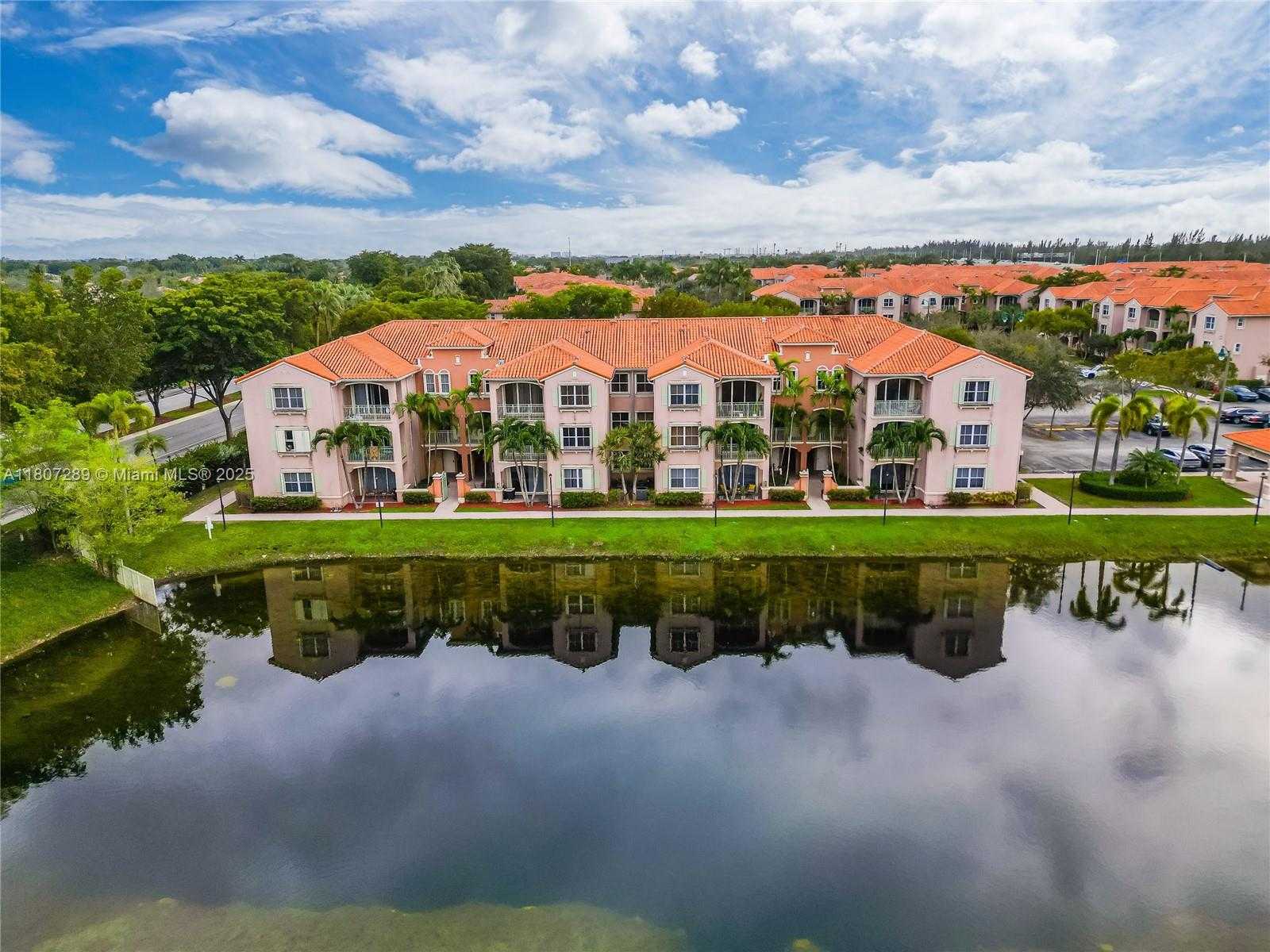 Small Image of 6700 NORTH WEST 114TH AVE #925, Doral Number 33