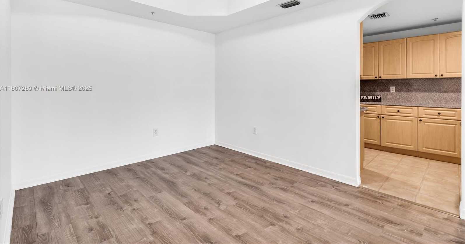 Small Image of 6700 NORTH WEST 114TH AVE #925, Doral Number 7