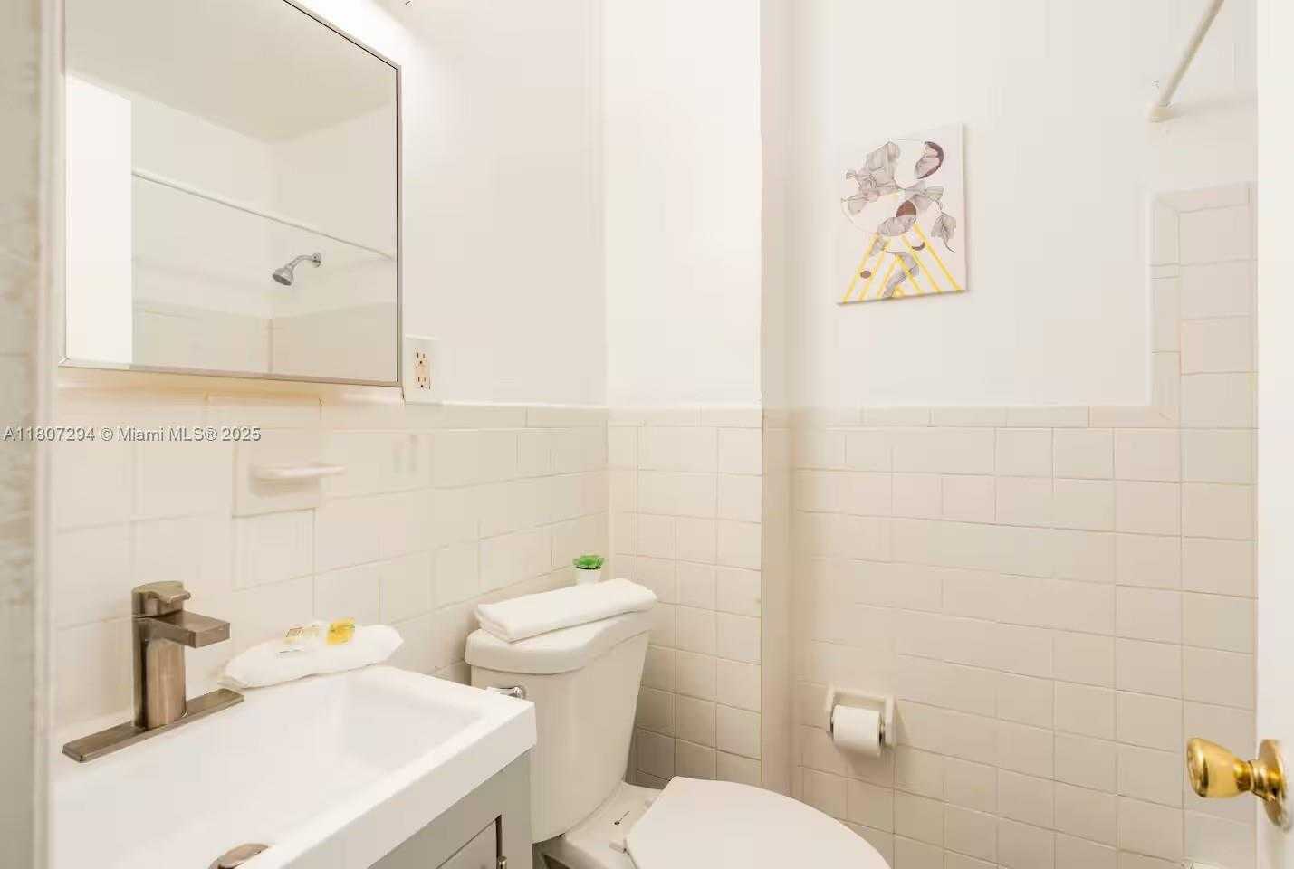 Small Image of 3801 INDIAN CREEK DR #104B, Miami Beach Number 9