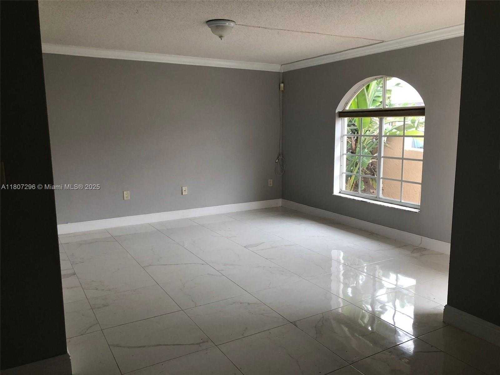 Small Image of 3834 SOUTH WEST 153RD PL #., Miami Number 4