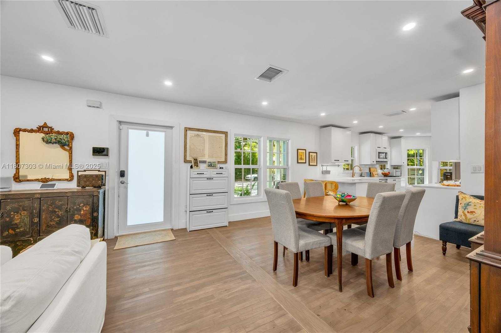 Small Image of 5023 SOUTH WEST 59TH AVE, Miami Number 10