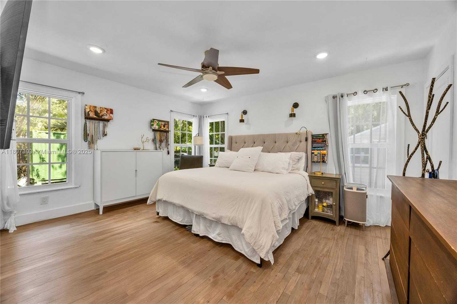 Small Image of 5023 SOUTH WEST 59TH AVE, Miami Number 16