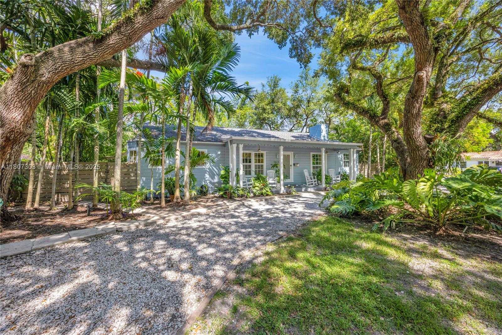 Small Image of 5023 SOUTH WEST 59TH AVE, Miami Number 2
