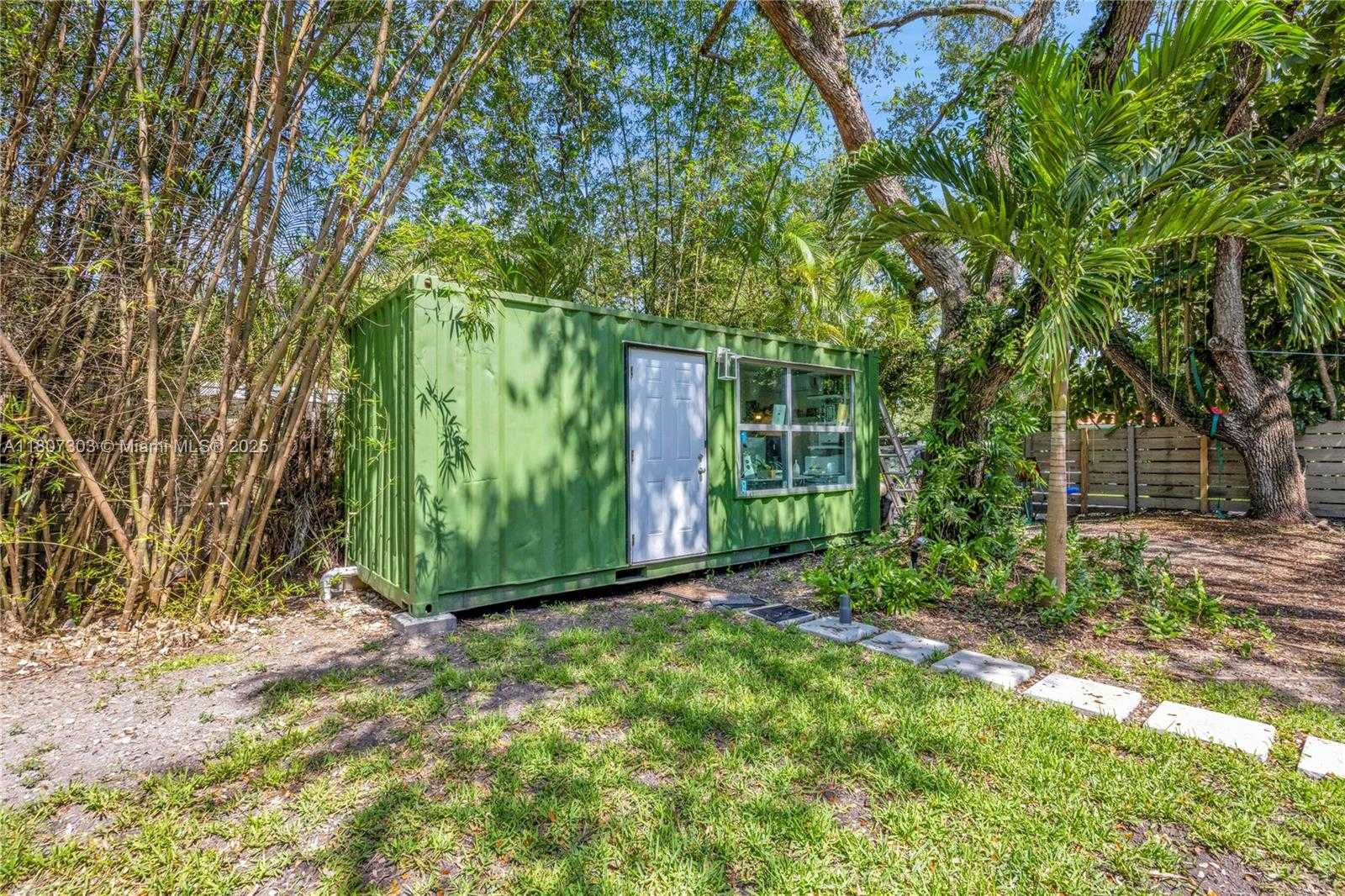 Small Image of 5023 SOUTH WEST 59TH AVE, Miami Number 25