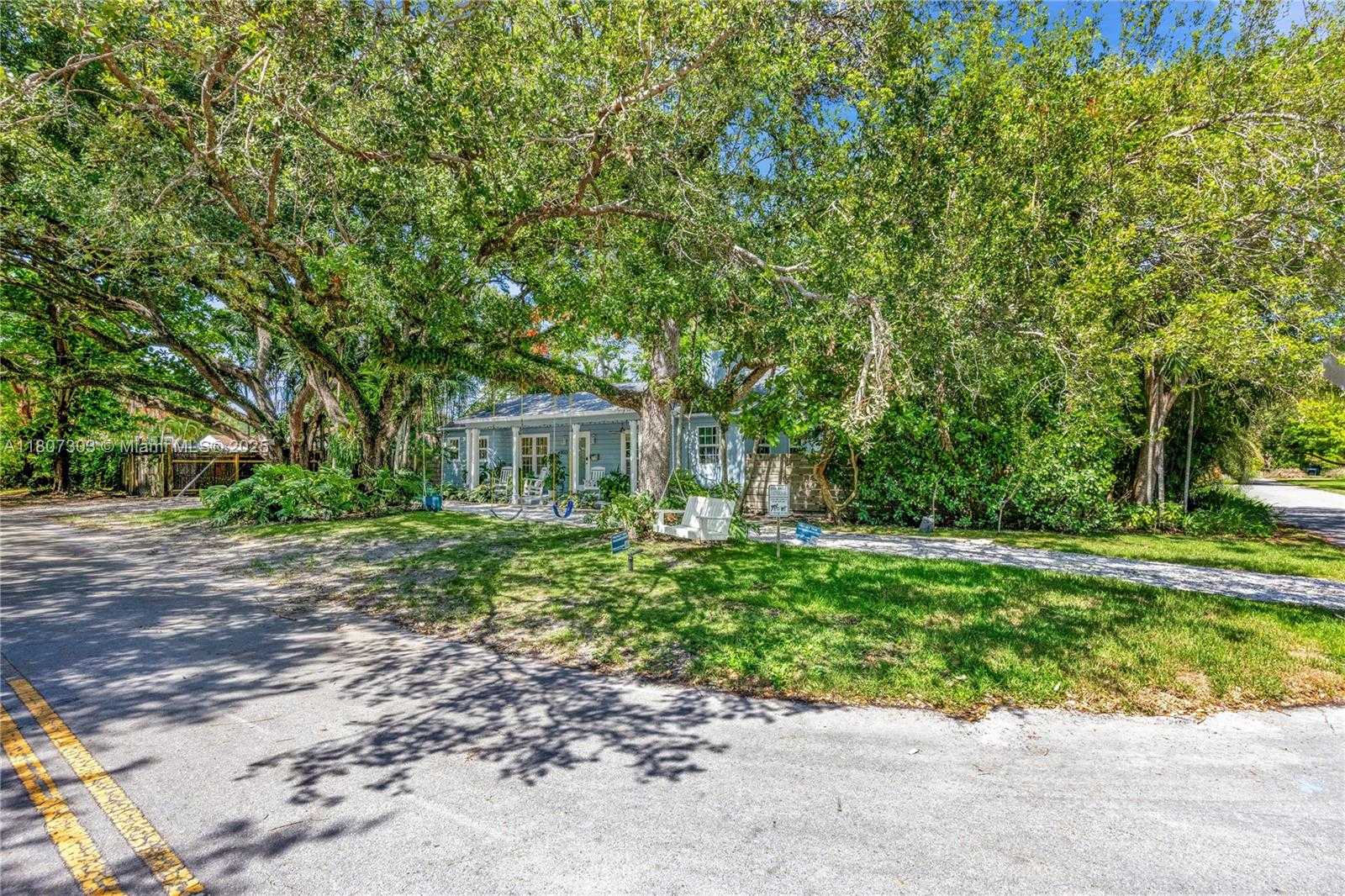 Small Image of 5023 SOUTH WEST 59TH AVE, Miami Number 28