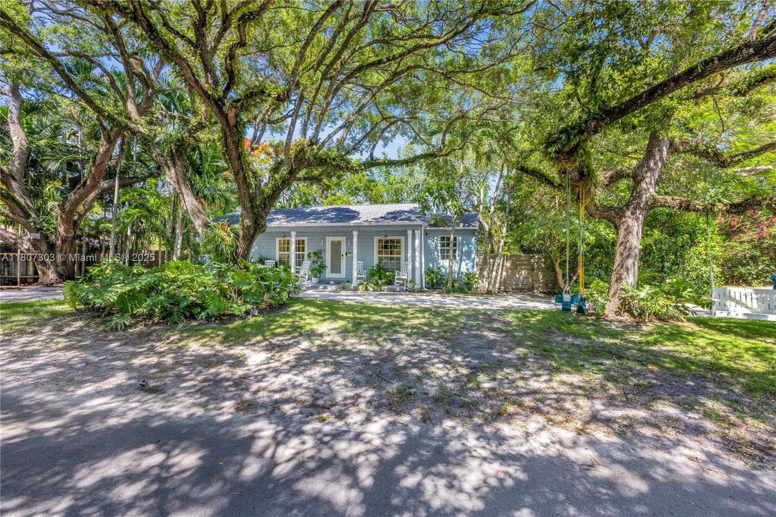 Small Image of 5023 SOUTH WEST 59TH AVE, Miami Number 31