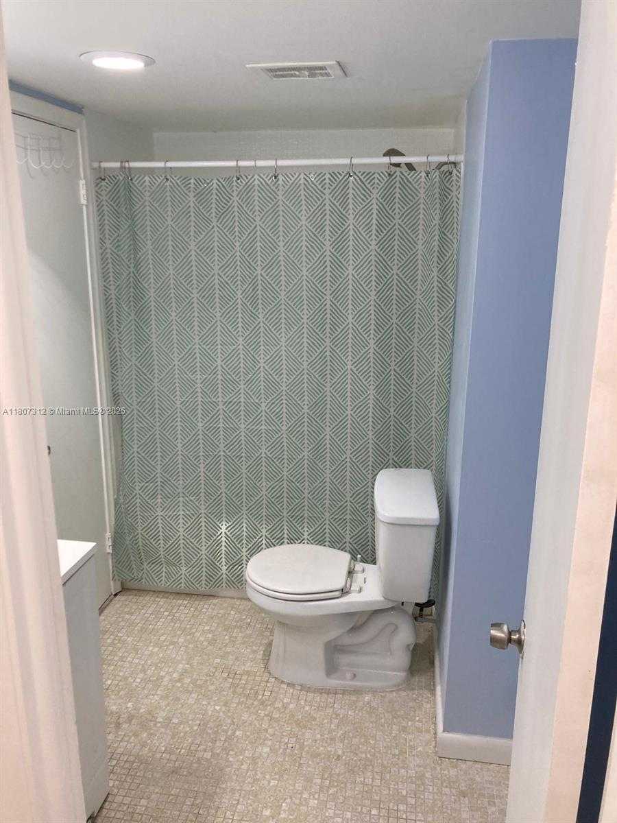 Small Image of 3703 NORTH EAST 166TH ST #905, North Miami Beach Number 6