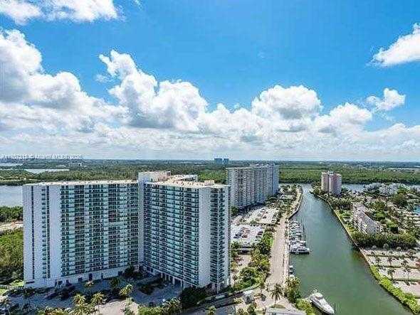 Small Image of 100 BAYVIEW DR #1929, Sunny Isles Beach Number 2