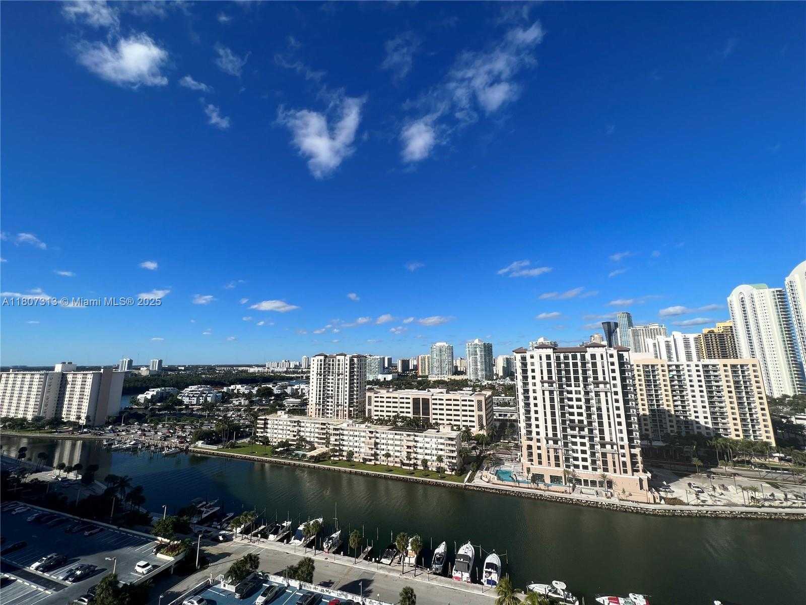 Small Image of 100 BAYVIEW DR #1929, Sunny Isles Beach Number 26