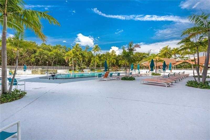 Small Image of 100 BAYVIEW DR #1929, Sunny Isles Beach Number 41