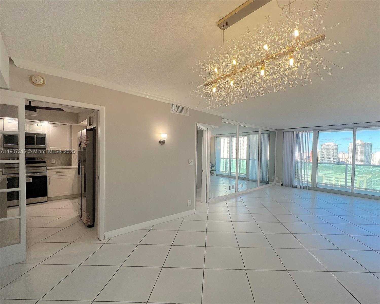 Small Image of 100 BAYVIEW DR #1929, Sunny Isles Beach Number 5
