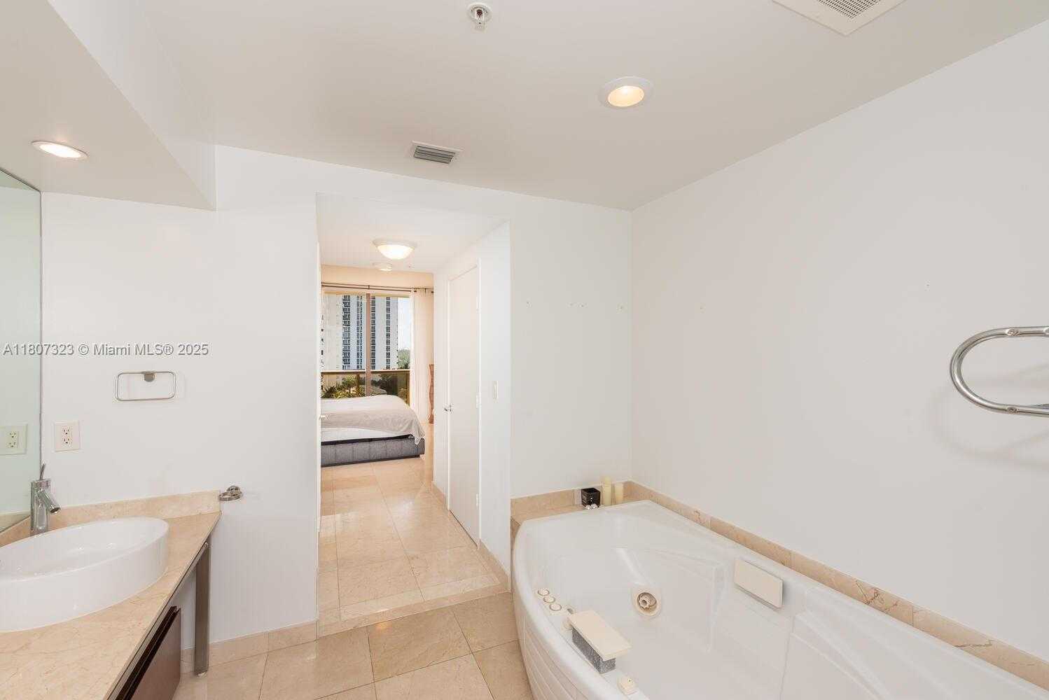 Small Image of 16275 COLLINS AV #804, Sunny Isles Beach Number 15