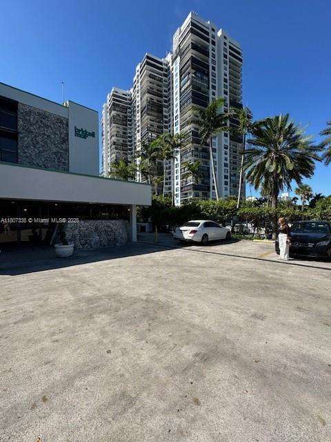 Small Image of 2201 #65, Miami Number 16