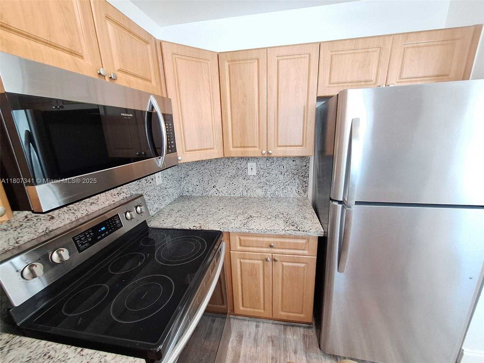 Small Image of Miami Beach Number 15