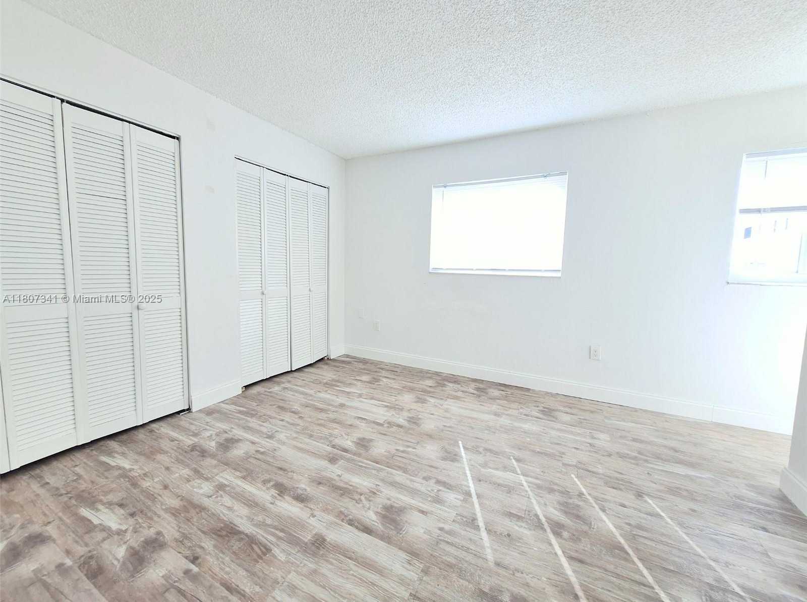 Small Image of Miami Beach Number 7