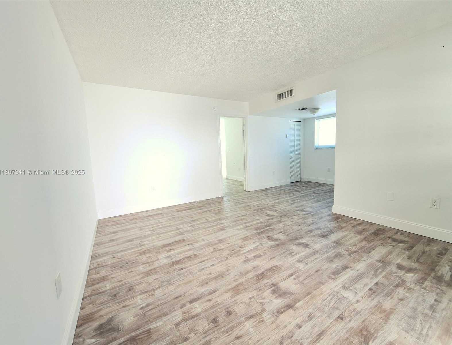 Small Image of Miami Beach Number 9