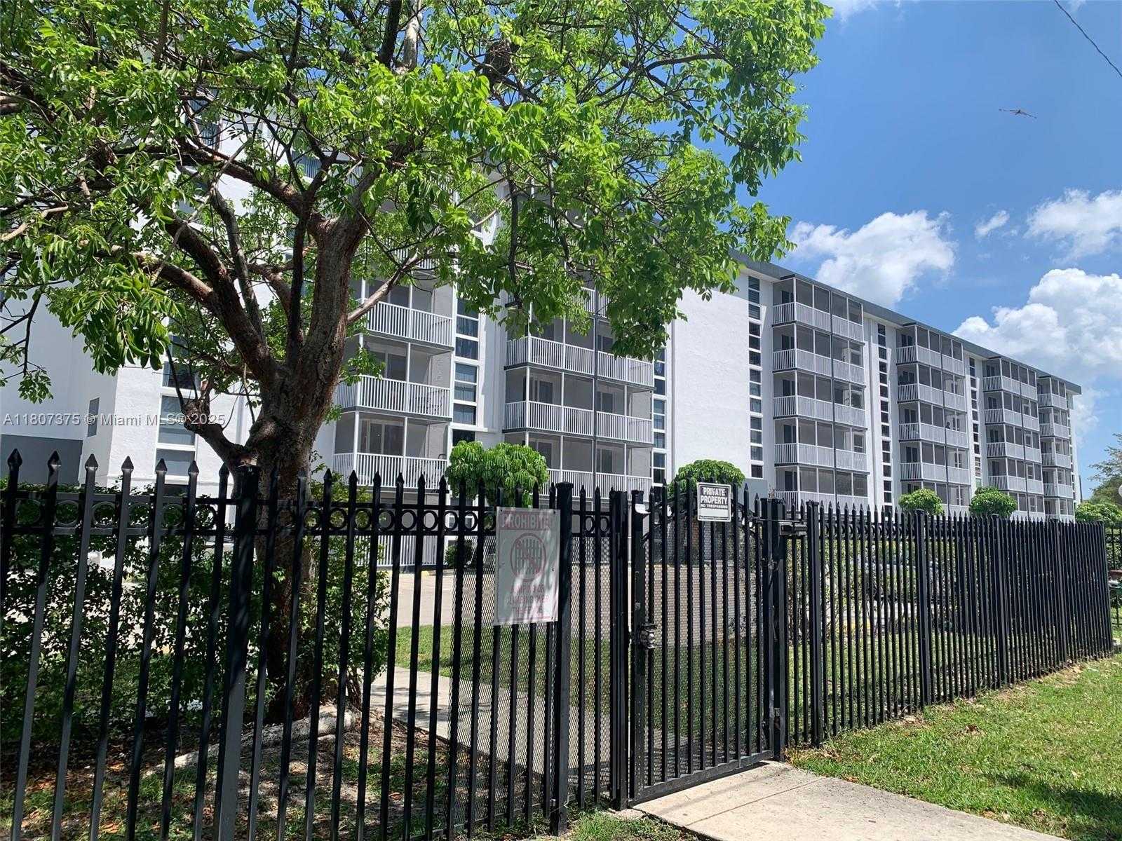 Small Image of 16851 NORTH EAST 23RD AVE #A215, North Miami Beach Number 24