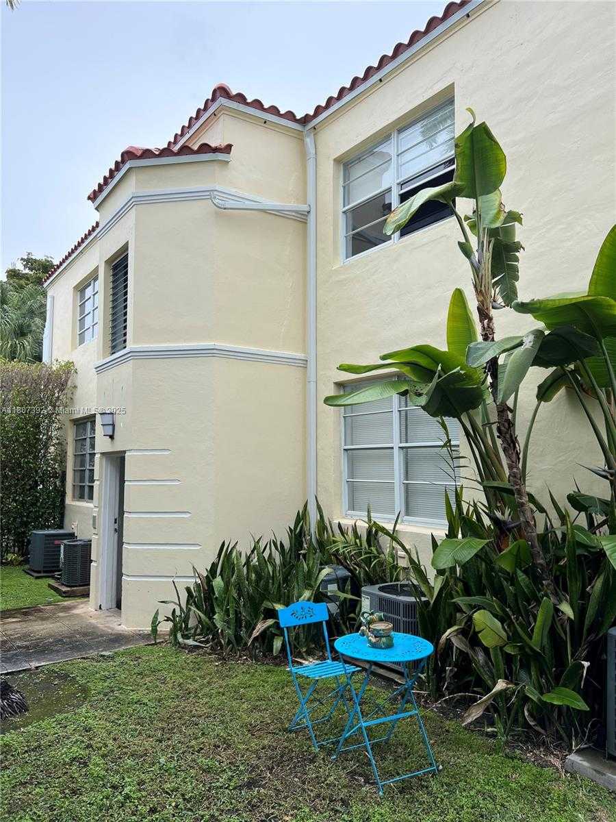 Small Image of 1535 MERIDIAN AVE #3, Miami Beach Number 21