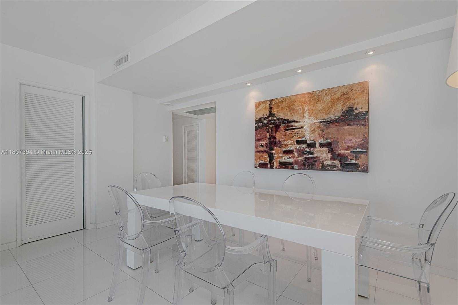 Small Image of 2301 COLLINS AVE #1538, Miami Beach Number 11