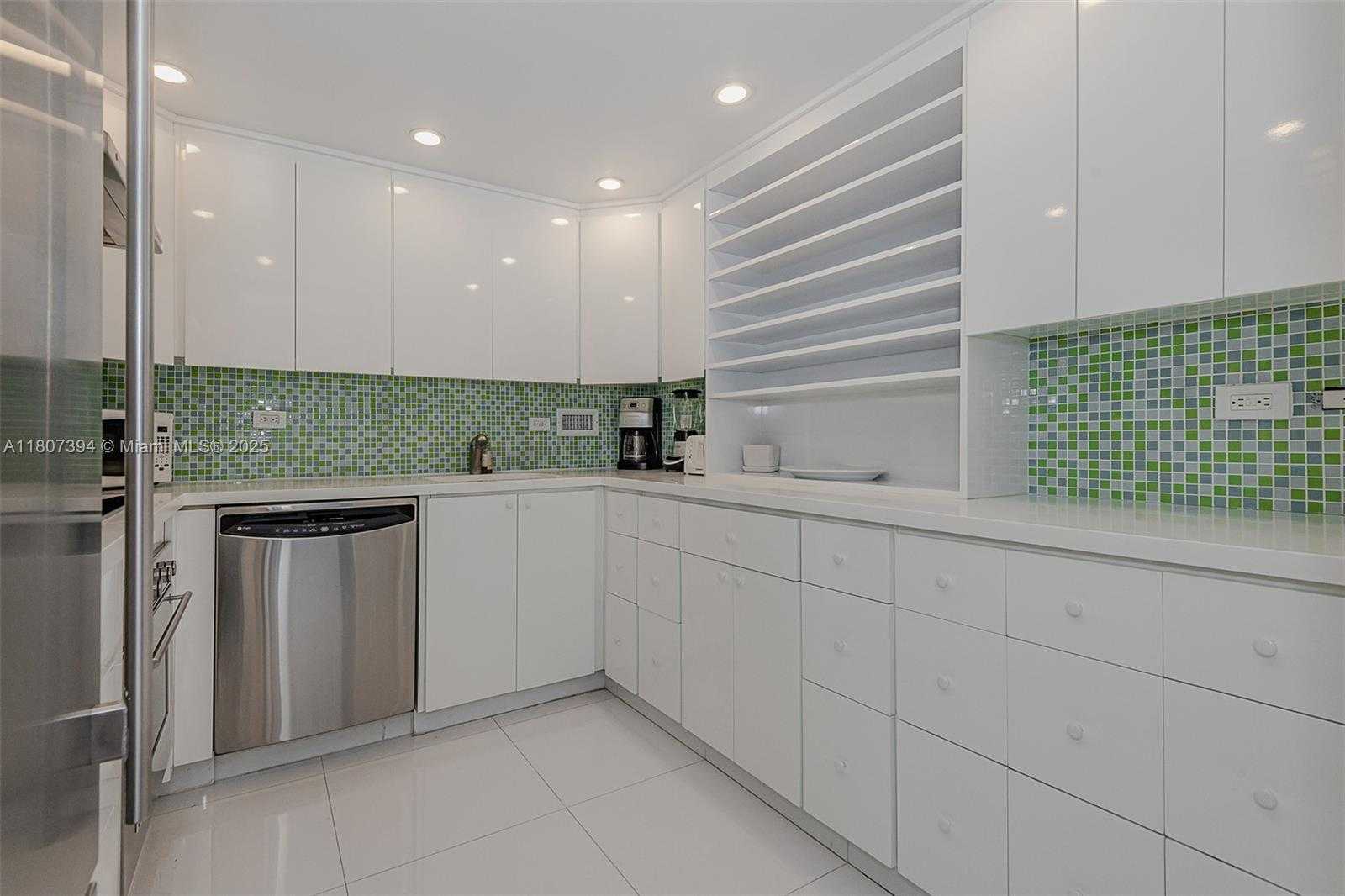 Small Image of 2301 COLLINS AVE #1538, Miami Beach Number 12