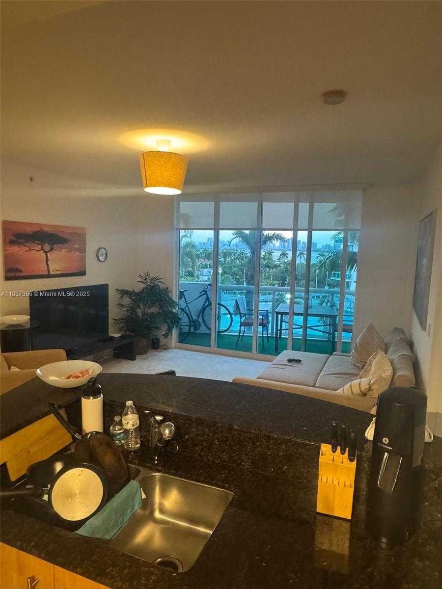 Small Image of 7900 HARBOR ISLAND DR #706, North Bay Village Number 11