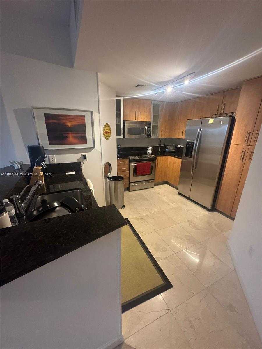 Small Image of 7900 HARBOR ISLAND DR #706, North Bay Village Number 14