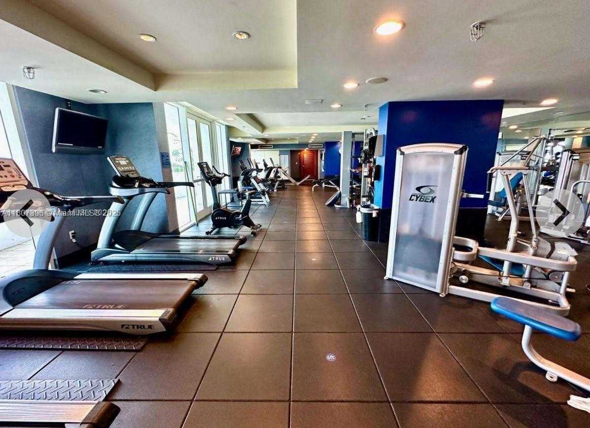 Small Image of 7900 HARBOR ISLAND DR #706, North Bay Village Number 23
