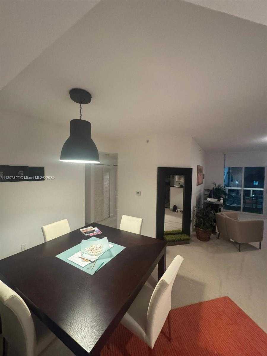 Small Image of 7900 HARBOR ISLAND DR #706, North Bay Village Number 26