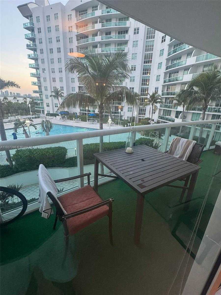 Small Image of 7900 HARBOR ISLAND DR #706, North Bay Village Number 4