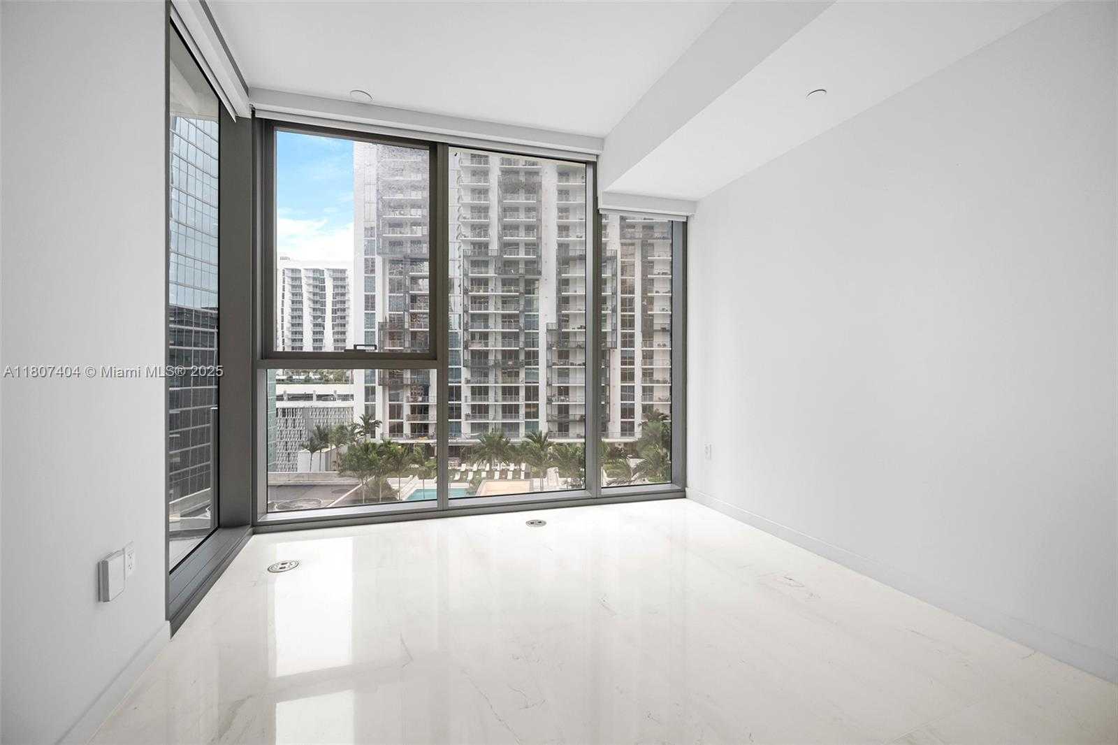 Small Image of 300 BISCAYNE BLVD WAY #3509, Miami Number 15