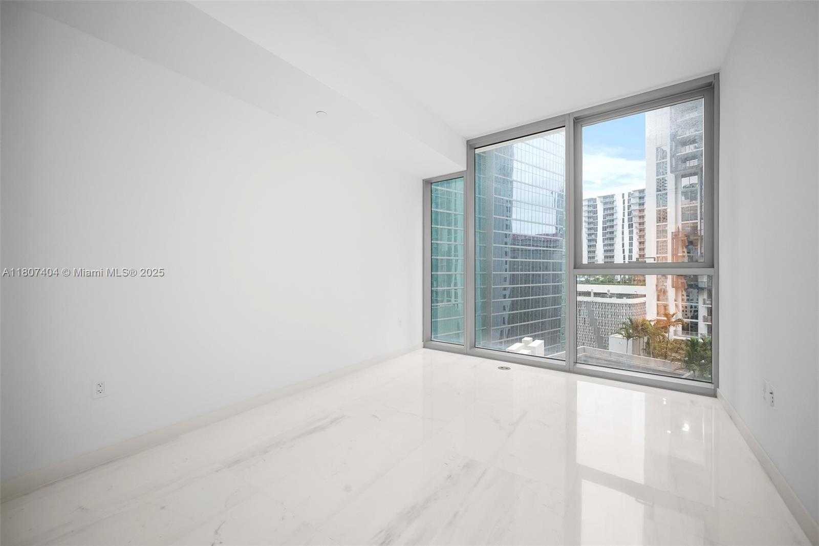 Small Image of 300 BISCAYNE BLVD WAY #3509, Miami Number 29